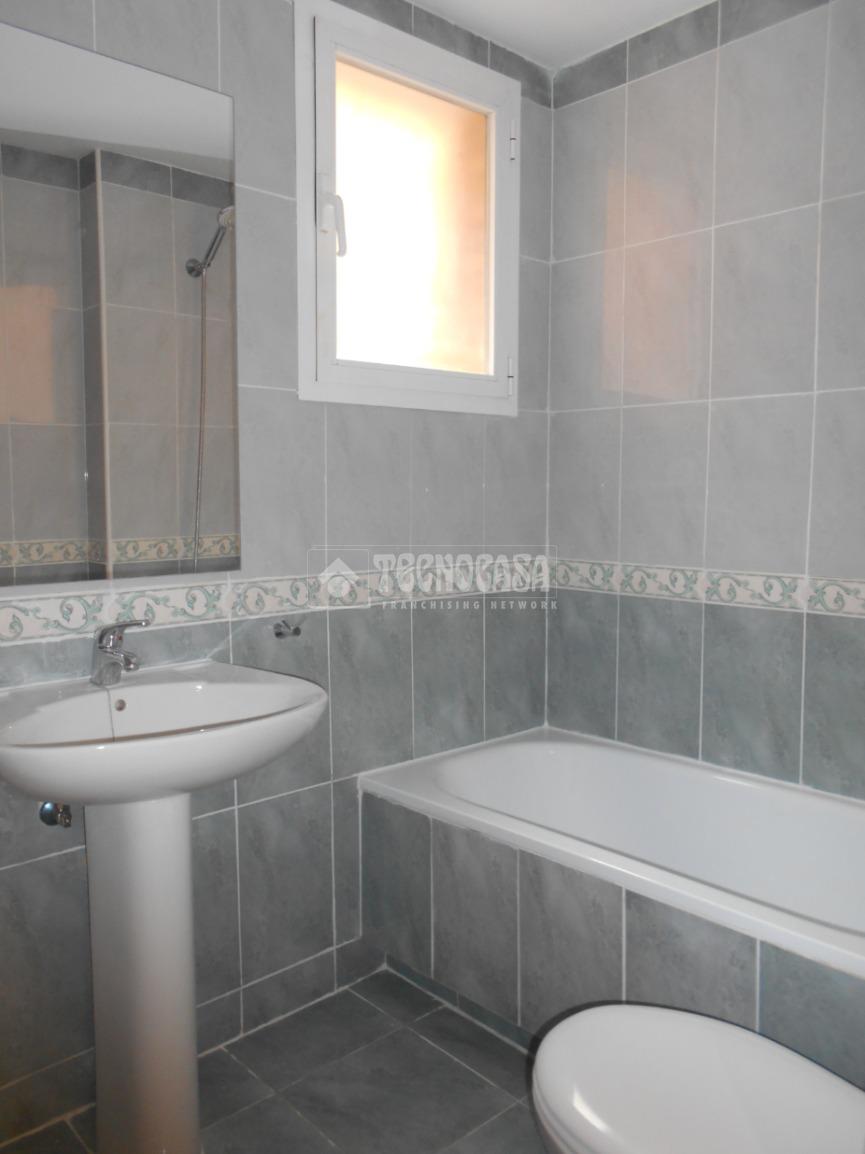 Piso en alquiler en  Los Combos  5/11