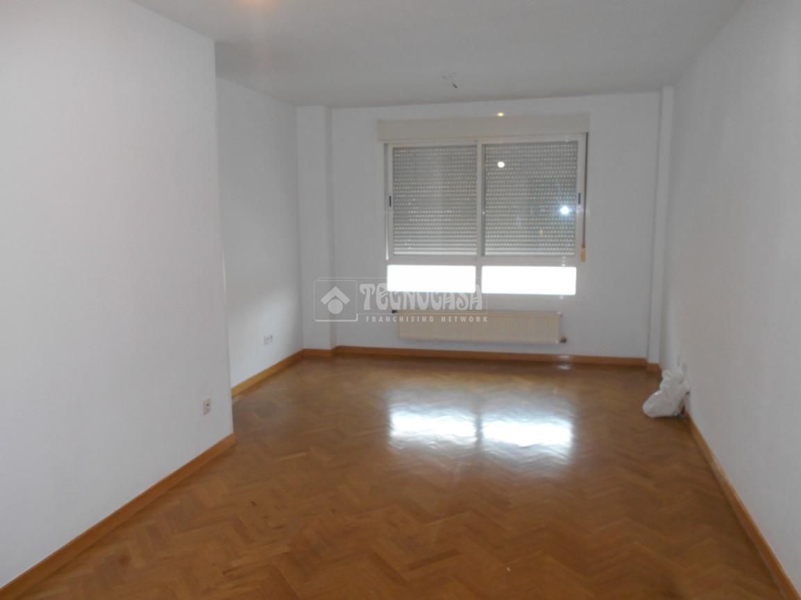 Piso en alquiler en  Los Combos  4/11