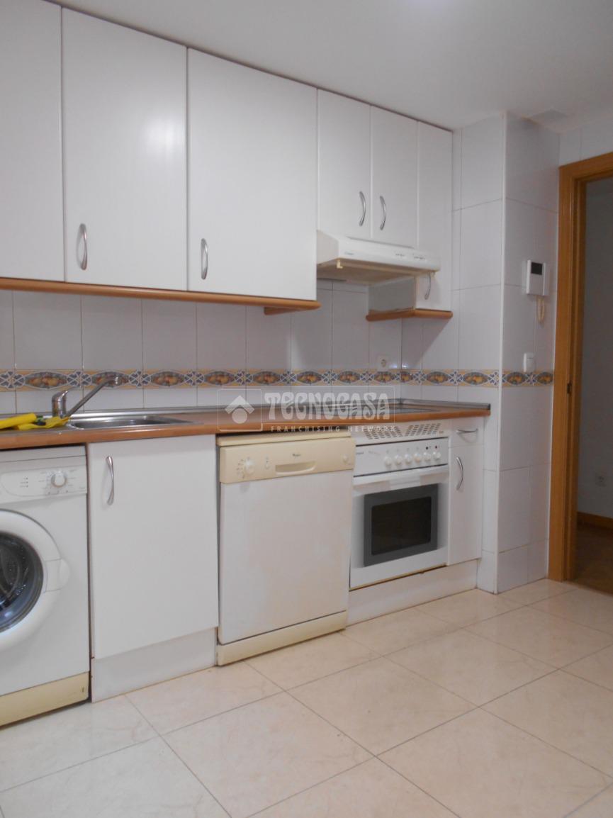 Piso en alquiler en  Los Combos  2/11