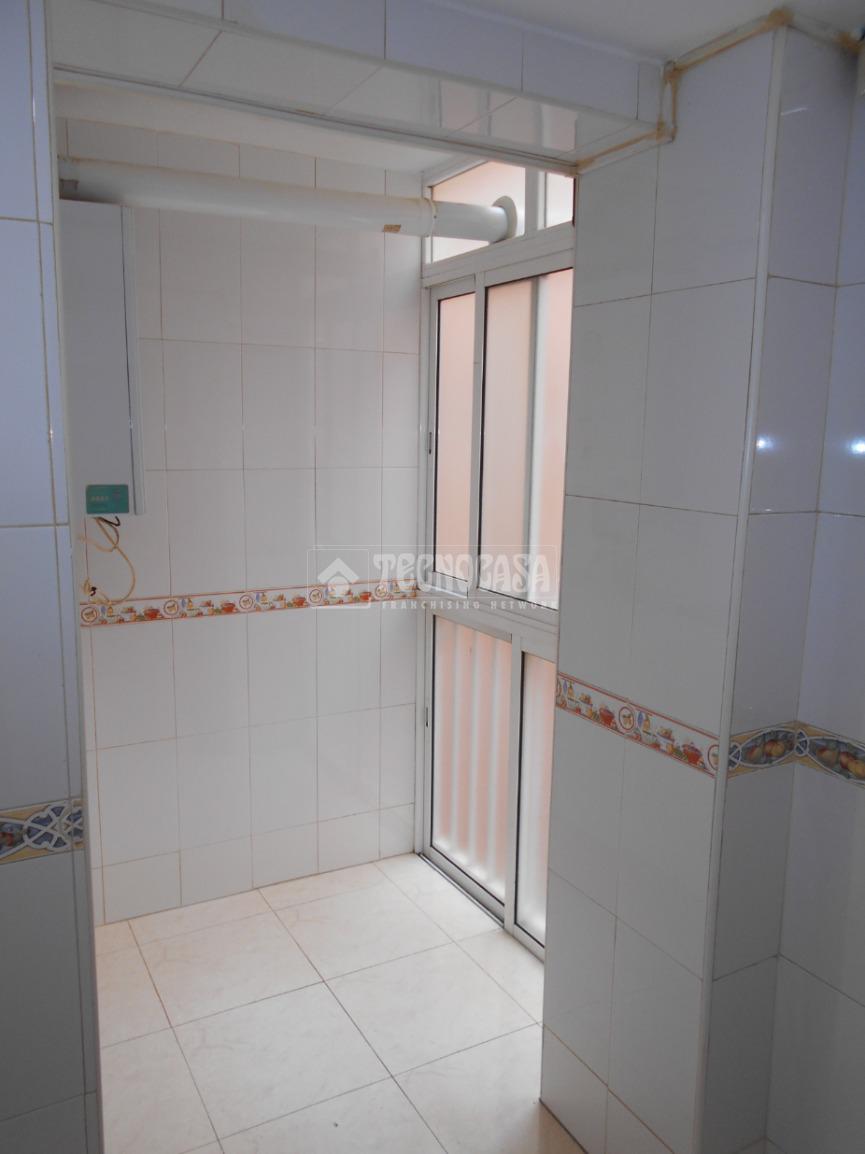 Piso en alquiler en  Los Combos  3/11