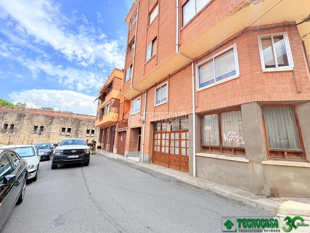 Calle Dos de Mayo, Arenas De San Pedro