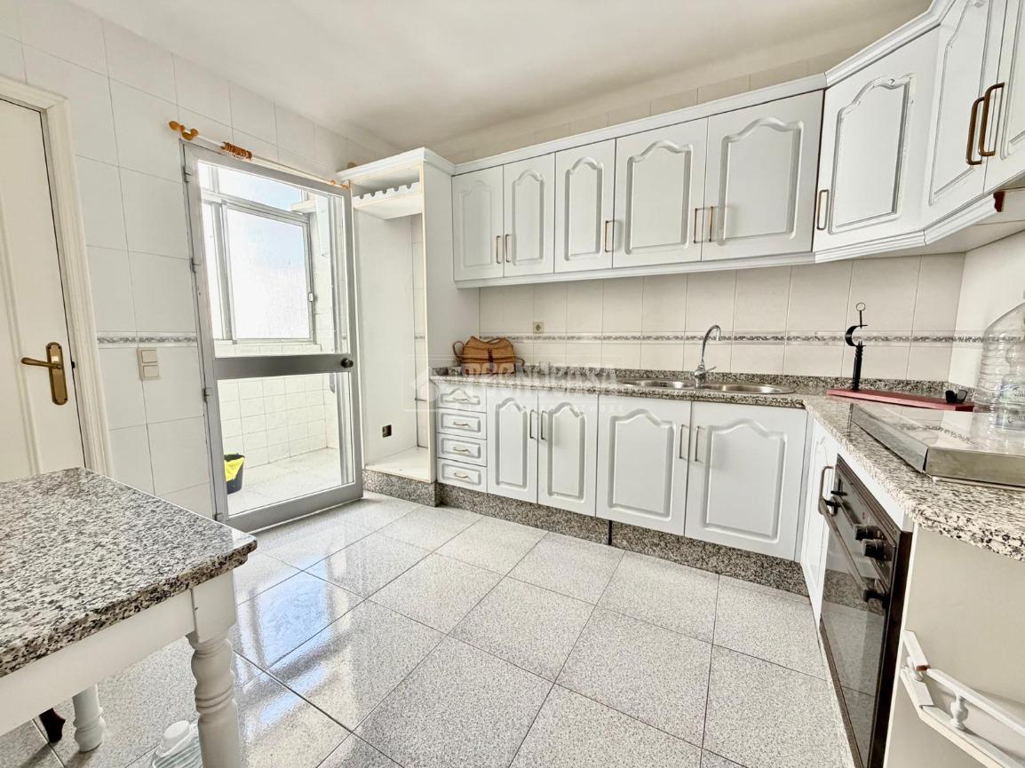 Piso en venta en  Puente Genil, Córdoba  10/28
