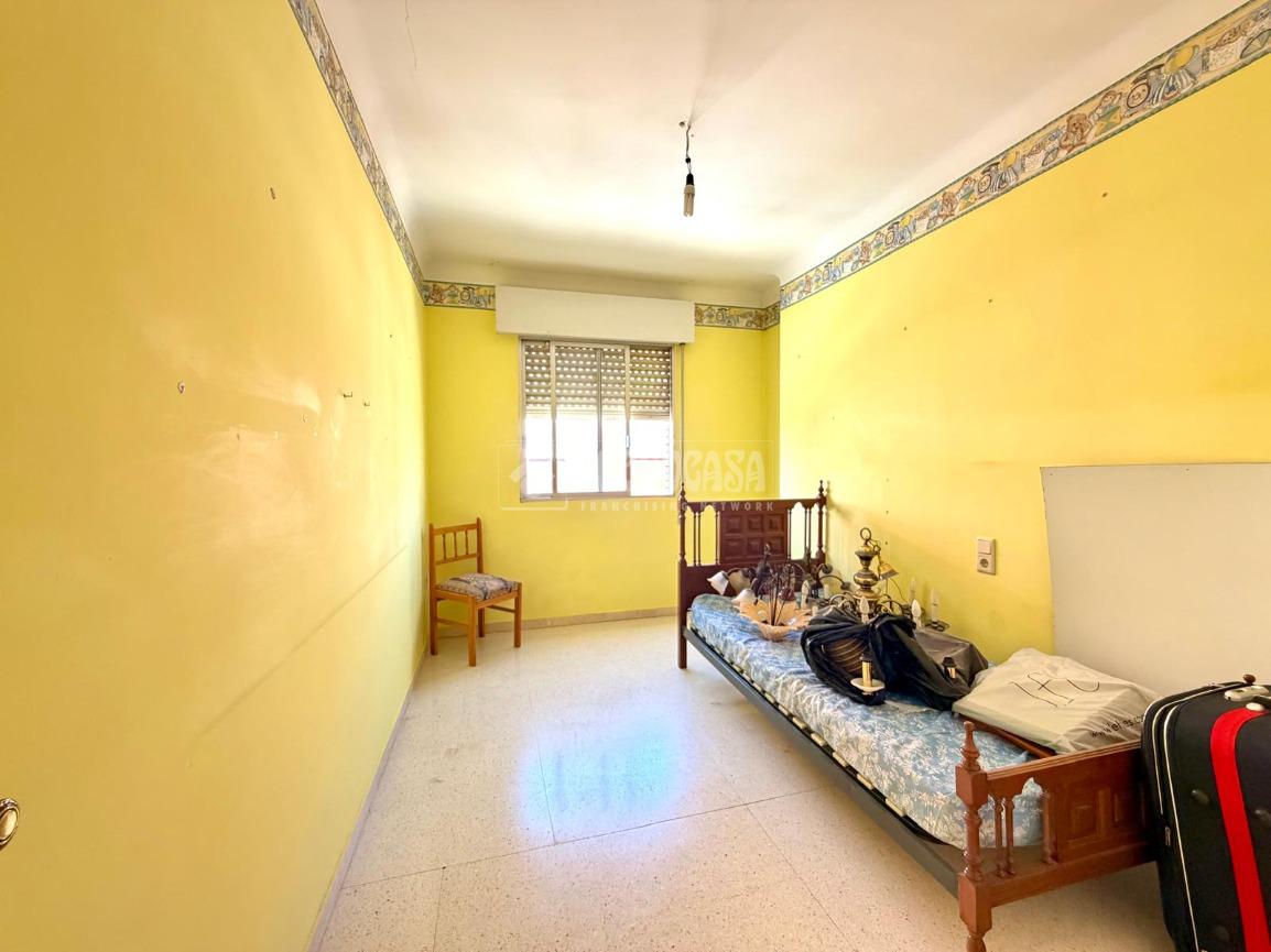 Piso en venta en  Puente Genil, Córdoba  11/28
