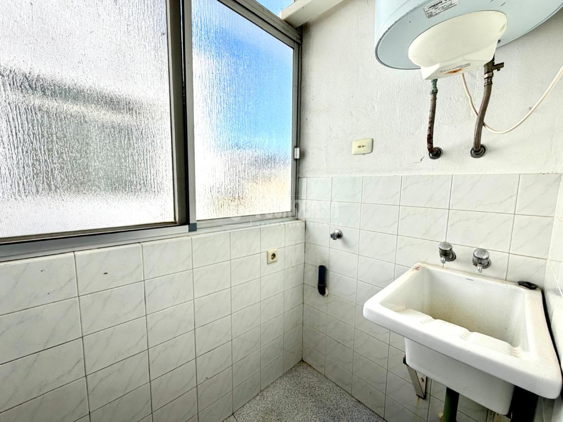Piso en venta en  Puente Genil, Córdoba  16/28