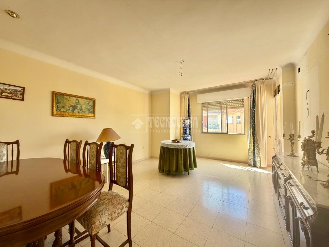 Piso en venta en  Puente Genil, Córdoba  21/28