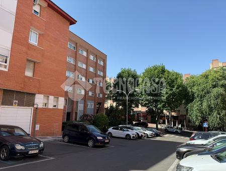 Calle Juan Ramón Jiménez, Guadalajara, Manantiales