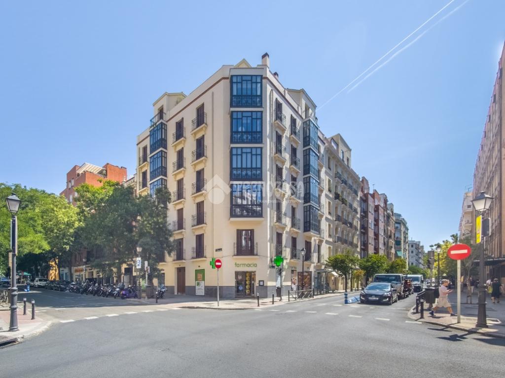 Calle Fernando el Católico, Chamberí, Madrid