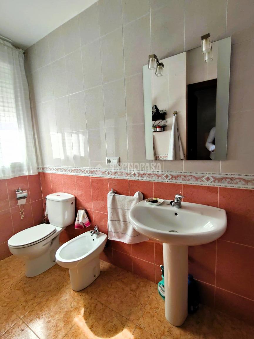 Casa en venta en  Marchena  1/25