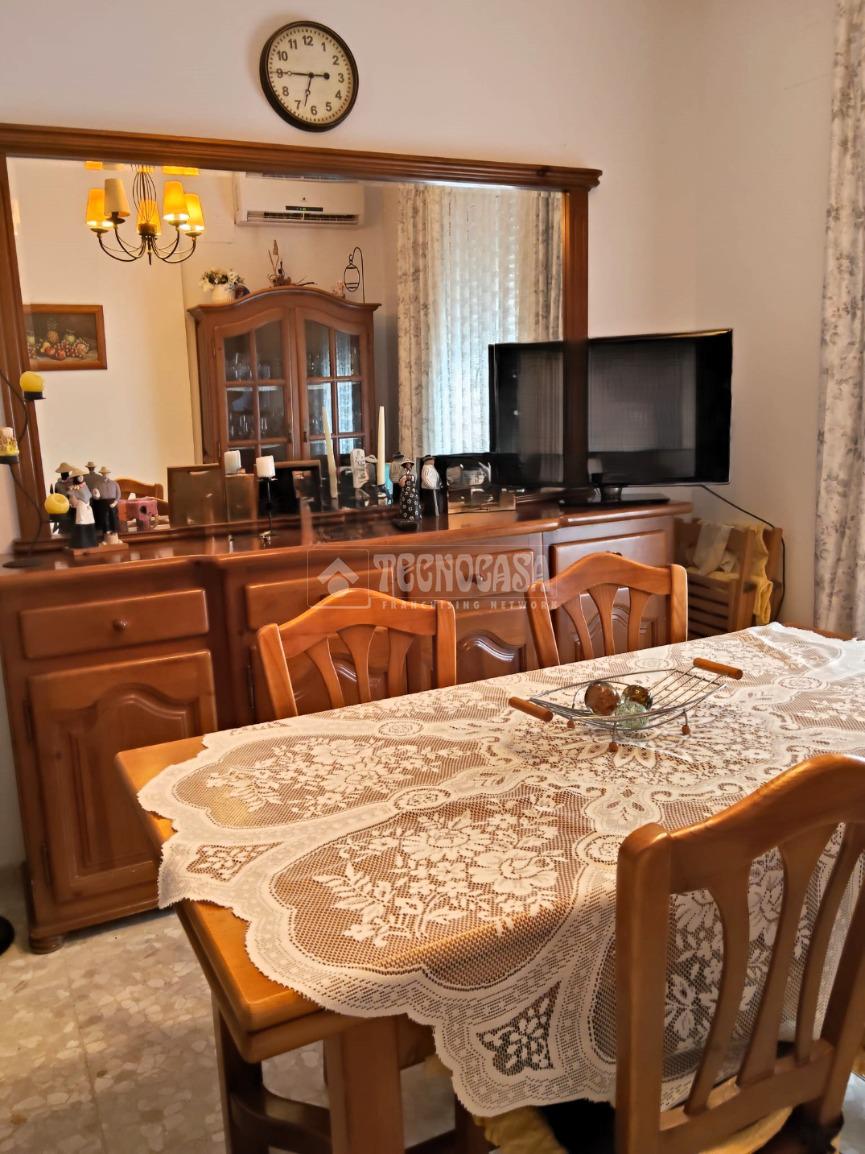 Casa en venta en  Marchena  16/25