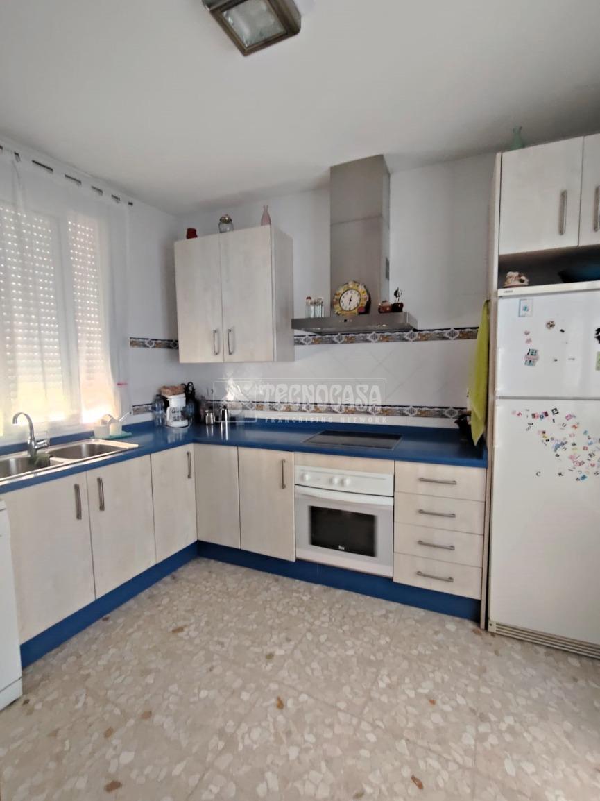 Casa en venta en  Marchena  21/25