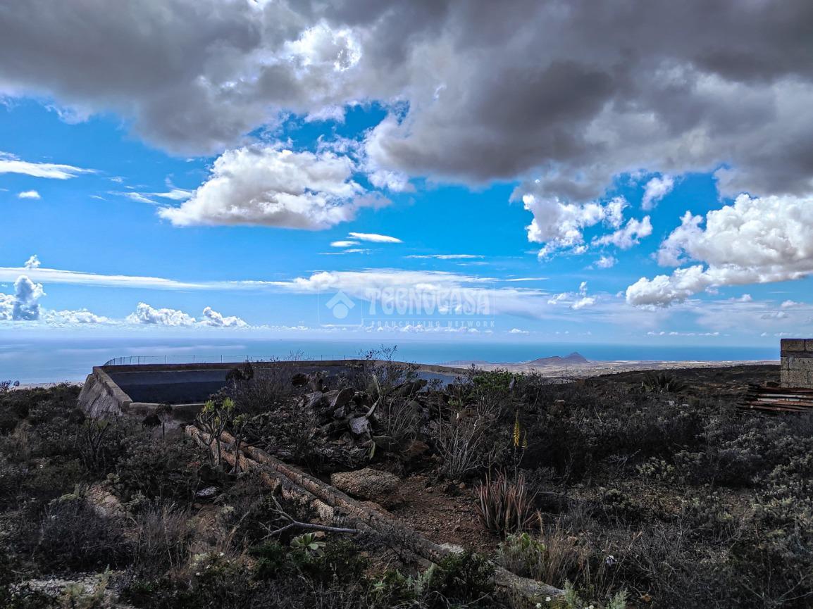 Terreno en venta  Santa Cruz de Tenerife, Villa De Arico  2/23