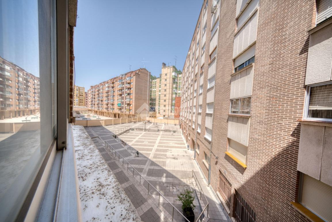 Piso en venta en Valladolid 23/28