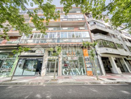 Paseo Zorrilla 194, Valladolid