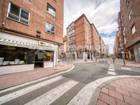 Calle Veinte Metros, Parquesol - Paseo Zorrilla - Centro, Valladolid