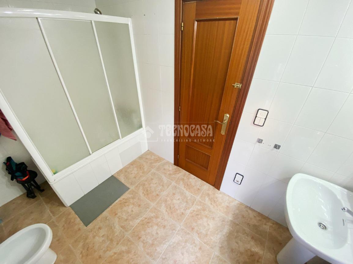 Piso en venta en  Zuera  13/24