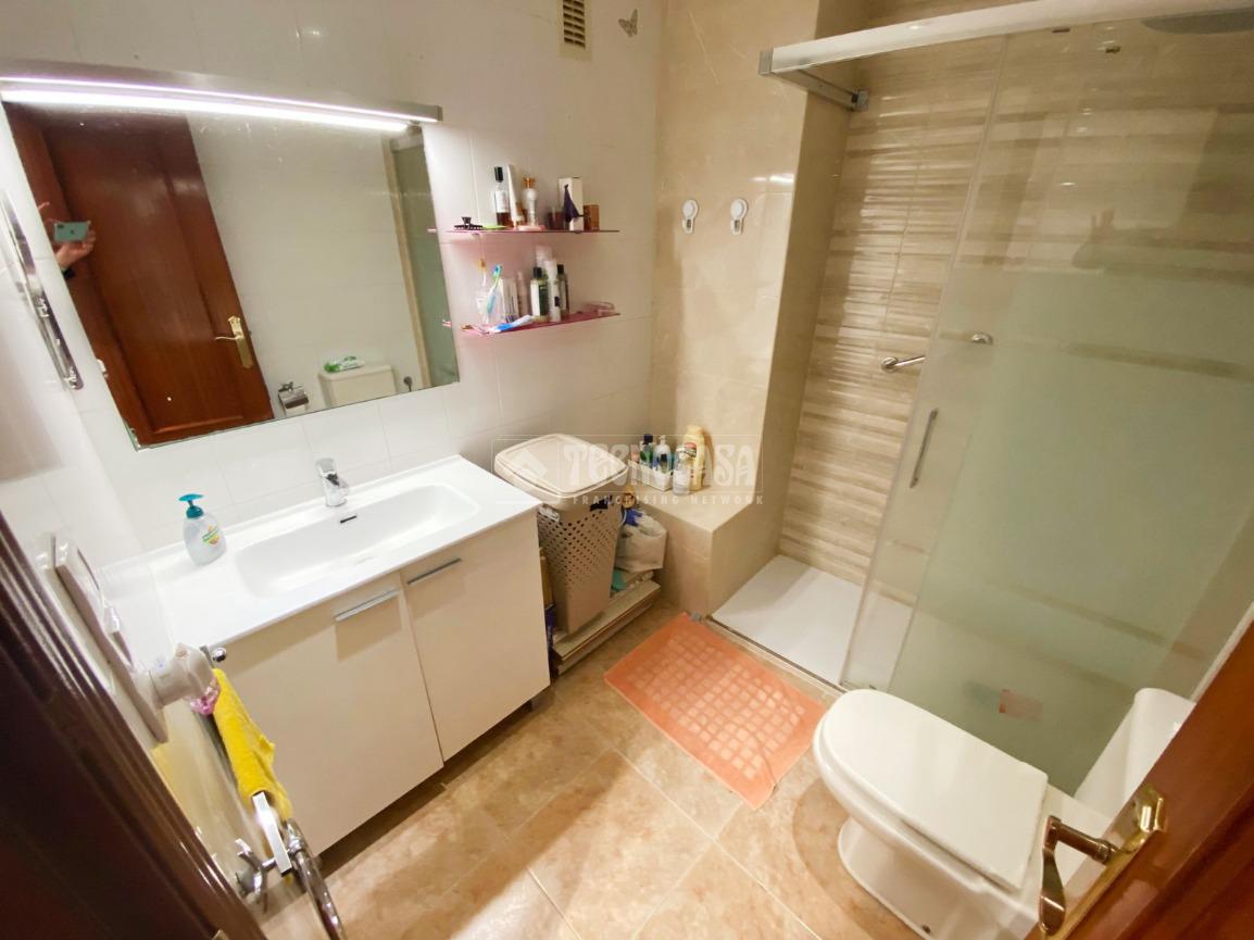 Piso en venta en  Zuera  14/24