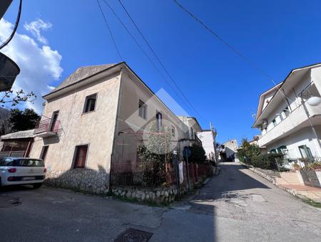 Casa indipendente in vendita