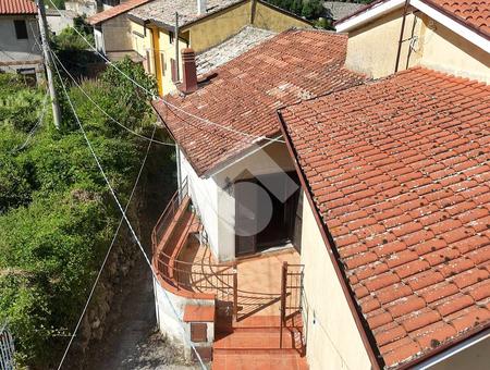 Casa indipendente in vendita