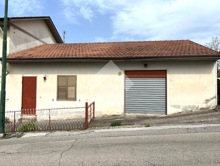 Casa indipendente in vendita