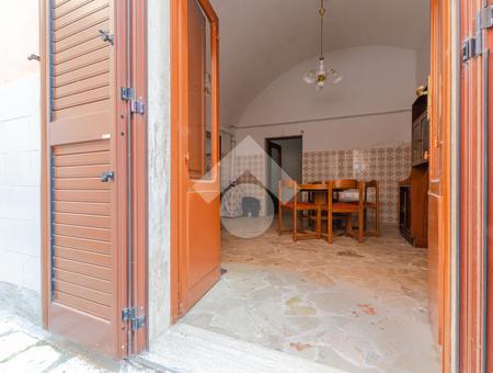 Casa indipendente in vendita