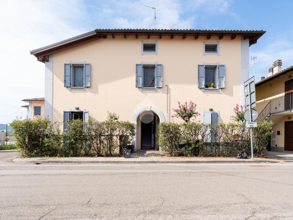 Apartment in Valsamoggia, Bazzano