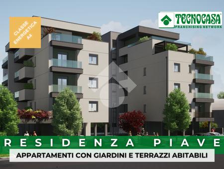5 locali in vendita