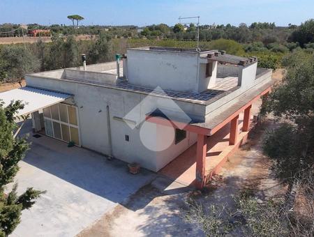 Villa singola in vendita Francavilla Fontana, Ad un Km dalla citta' Ad un Km dalla citta'