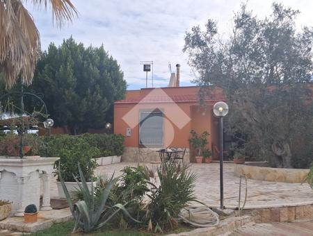 Bifamiliare in affitto Latiano, Contrada errico