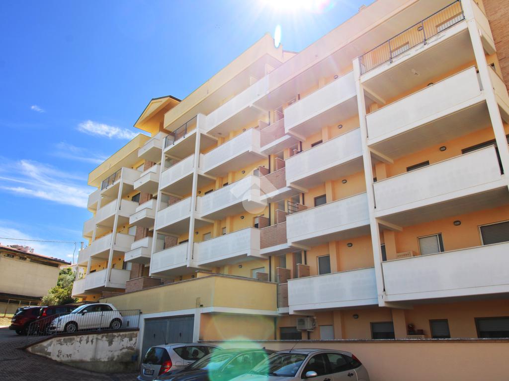 5 locali in vendita a Chieti, Chieti Scalo – Chieti. € 183.000, 104 Mq – Tecnocasa.it  #finsubito richiedi mutuo fino 100%