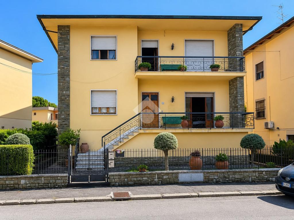 Apartament 5 camere, 131 m²