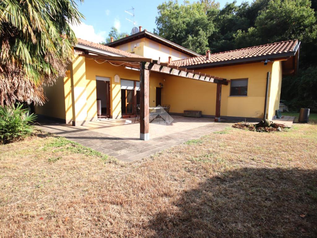 Villa a schiera in vendita a Sirtori – Lecco. € 260.000, 130 Mq – Tecnocasa.it  #finsubito richiedi mutuo fino 100%