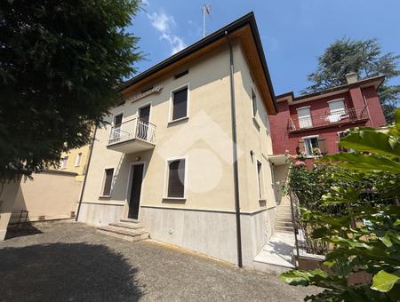 Casa semindipendente in vendita