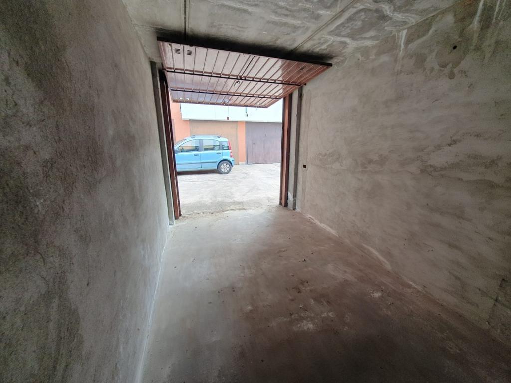 Box / posti auto in vendita