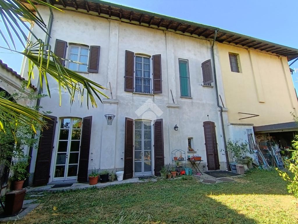 House in Robecco sul Naviglio, Castellazzo de' Barzi