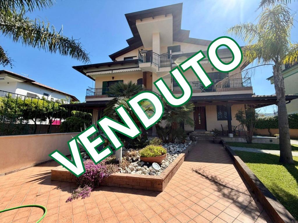 Trilocale in vendita