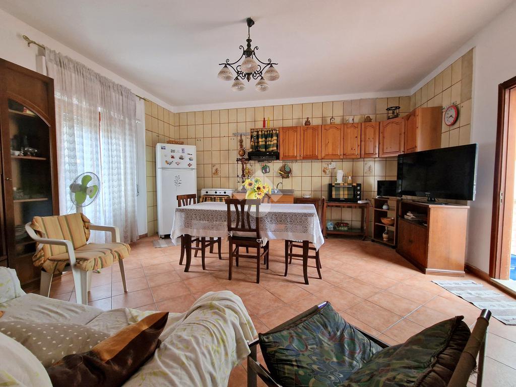 Trilocale in vendita a Villabate – Palermo. € 40.000, 95 Mq – Tecnocasa.it  #finsubito richiedi mutuo fino 100%