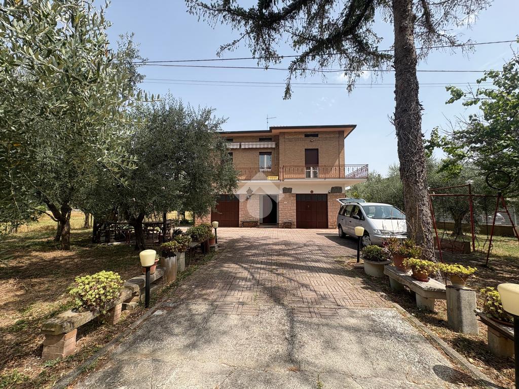 House in Bastia Umbra, Madonna di Campagna