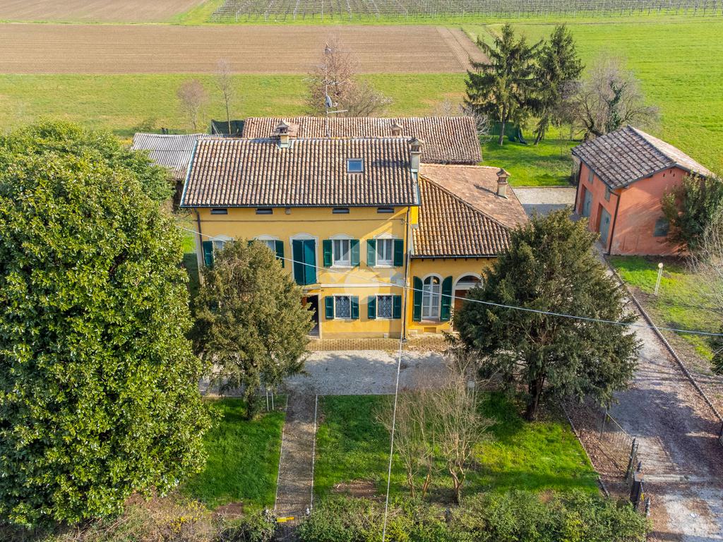 Bifamiliare in vendita a San Martino In Rio – Reggio Emilia. € 490.000, 350 Mq – Tecnorete.it  #finsubito richiedi mutuo fino 100%