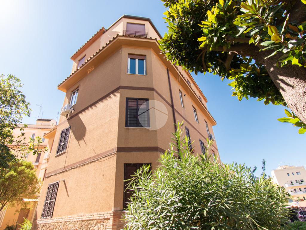 Trilocale in vendita a Roma, Pineta Sacchetti – Roma. € 190.000, 66 Mq – Tecnorete.it  #finsubito richiedi mutuo fino 100%