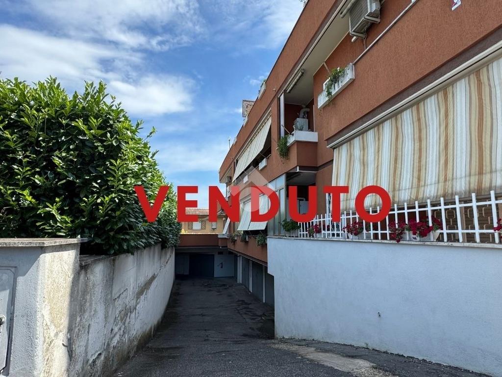 Box / posti auto in vendita