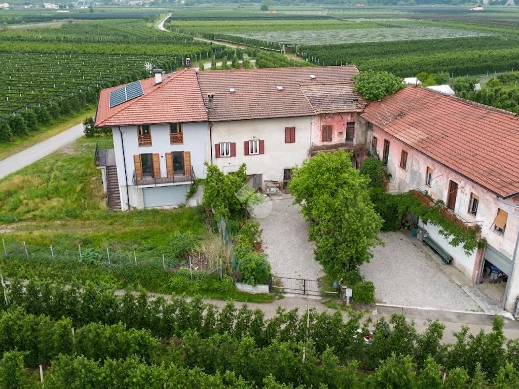 Casa semindipendente in vendita