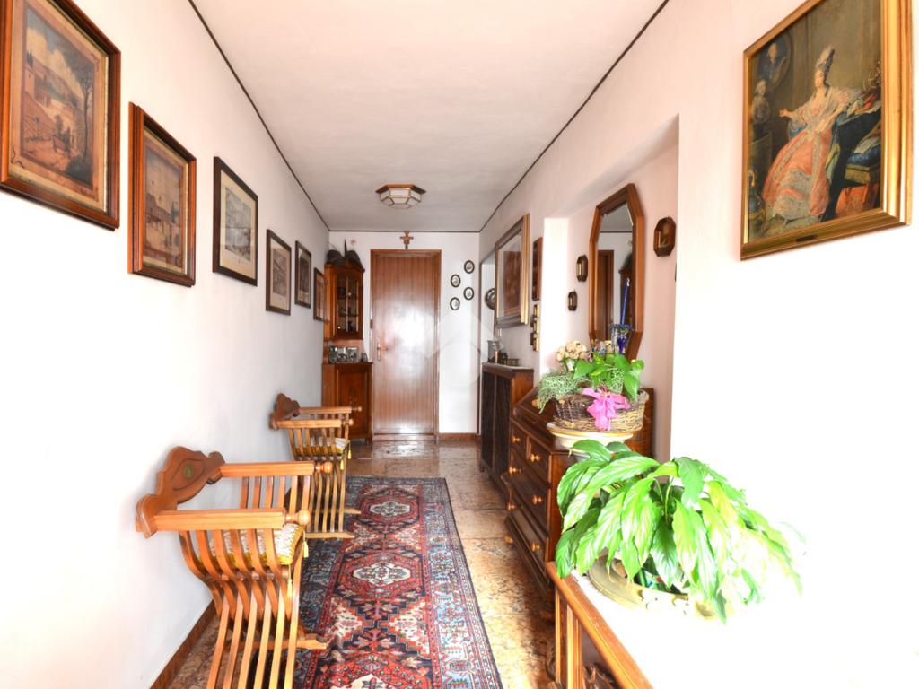 Casa di corte in vendita a Bassano Del Grappa, Campese Vicenza. € 150