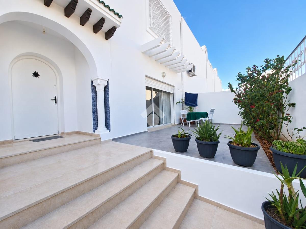 Maison jumelée en vente - Ennasr