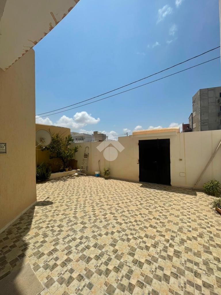 S+3 en vente - Sahline, Rue Fah