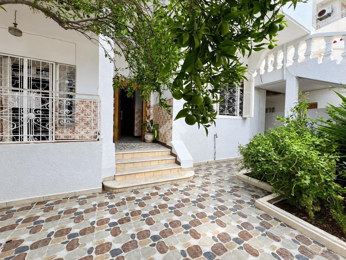 Villa individuelle en vente - Le Bardo - Bardo